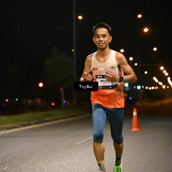 Runner Photo 7706381