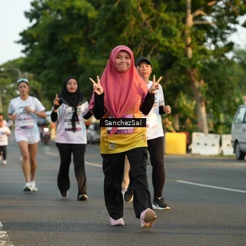Runner Photo 7706383