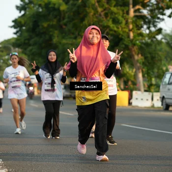 Runner Photo 7706386