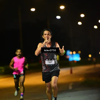 Runner Photo 7706388