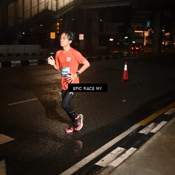 Runner Photo 7706390