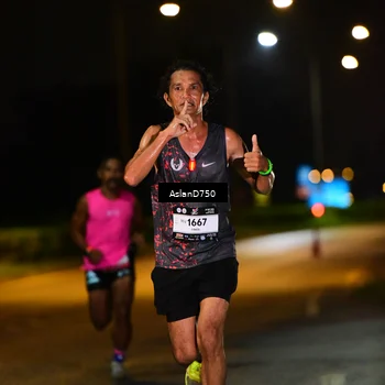 Runner Photo 7706400