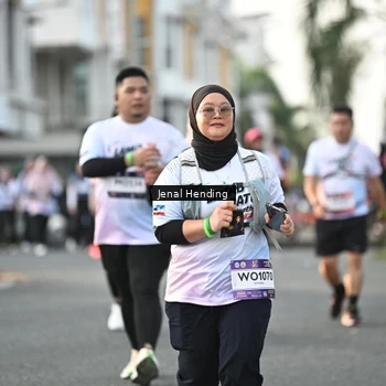 Runner Photo 7706401