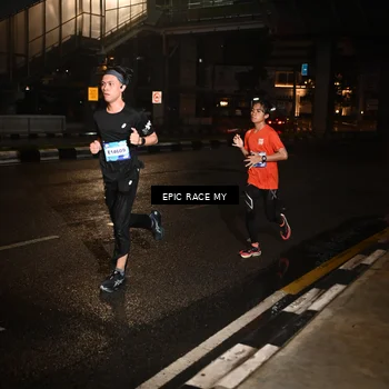Runner Photo 7706403
