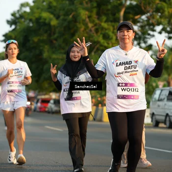 Runner Photo 7706419