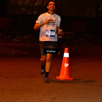 Runner Photo 7706420