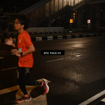 Runner Photo 7706421