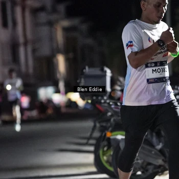 Runner Photo 7706426