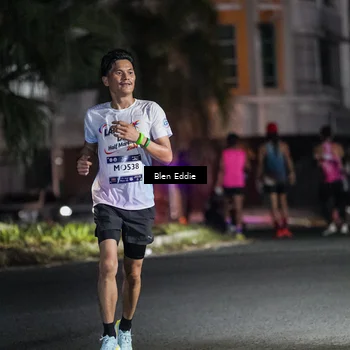 Runner Photo 7706436