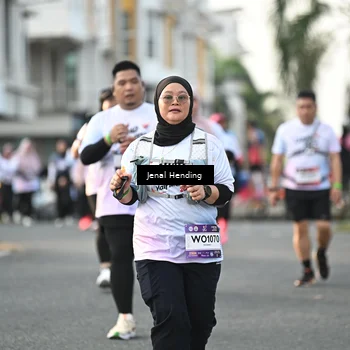 Runner Photo 7706456