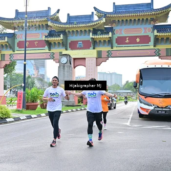 Runner Photo 7706462