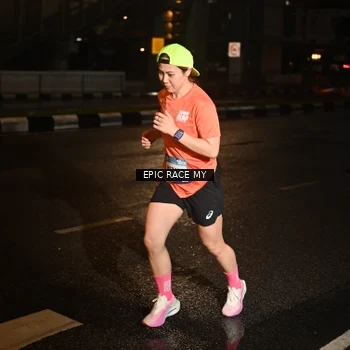 Runner Photo 7706469