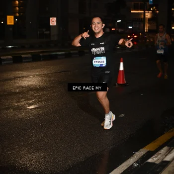 Runner Photo 7706489