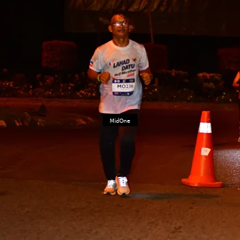 Runner Photo 7706501