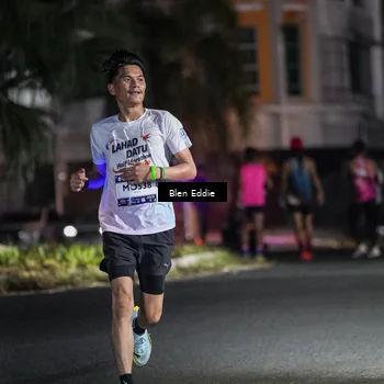 Runner Photo 7706510