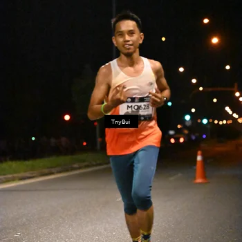 Runner Photo 7706513
