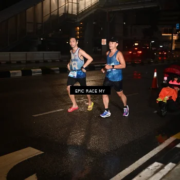 Runner Photo 7706516