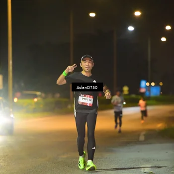 Runner Photo 7706529