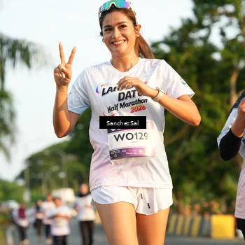 Runner Photo 7706535