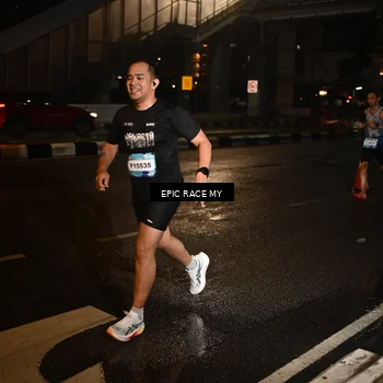 Runner Photo 7706537