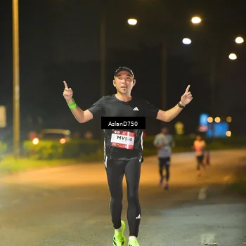 Runner Photo 7706542