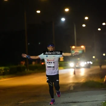 Runner Photo 7706545