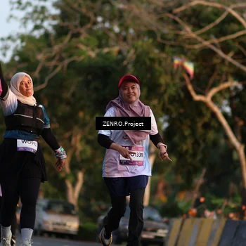 Runner Photo 7706558