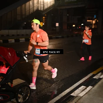 Runner Photo 7706564