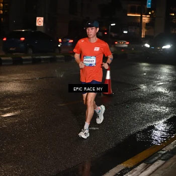 Runner Photo 7706577