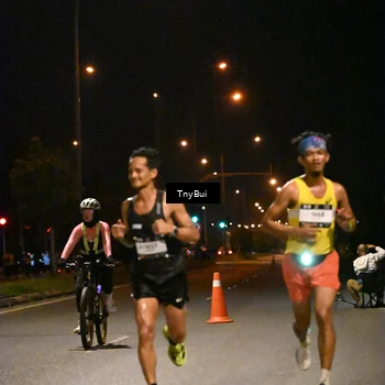Runner Photo 7706592