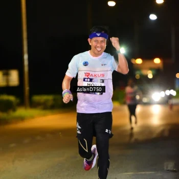 Runner Photo 7706618