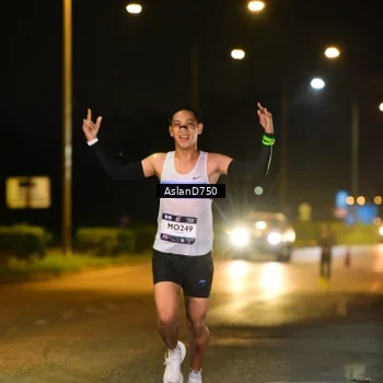 Runner Photo 7706646