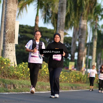 Runner Photo 7706651