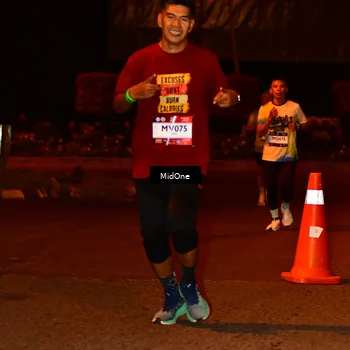 Runner Photo 7706653