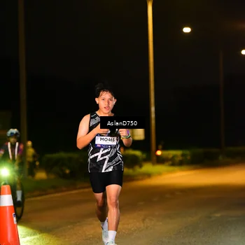 Runner Photo 7706657