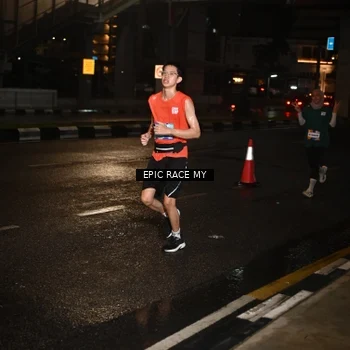 Runner Photo 7706670