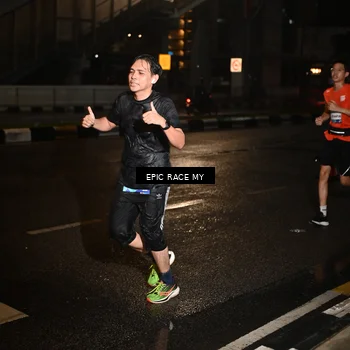 Runner Photo 7706680