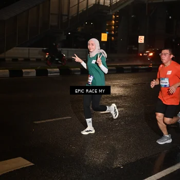 Runner Photo 7706690