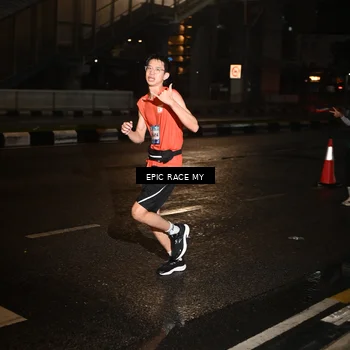 Runner Photo 7706692