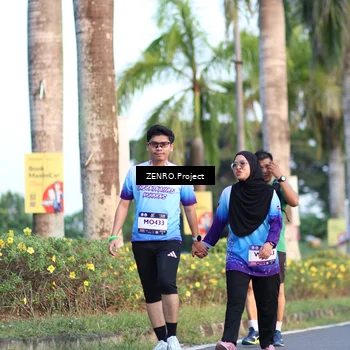 Runner Photo 7706698