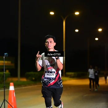 Runner Photo 7706700