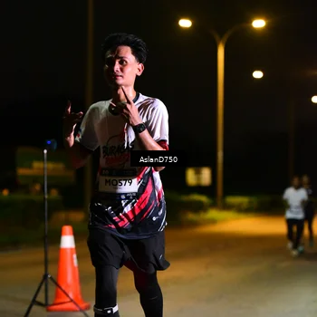 Runner Photo 7706705
