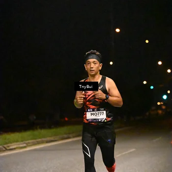 Runner Photo 7706719