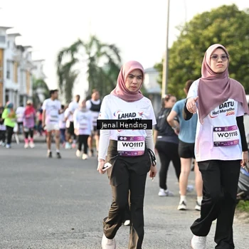 Runner Photo 7706720