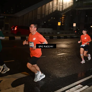 Runner Photo 7706722