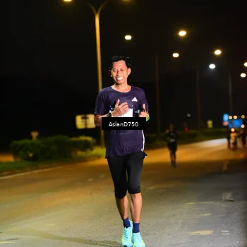 Runner Photo 7706742