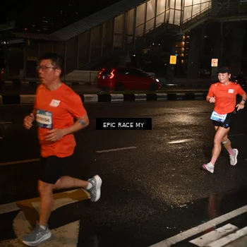 Runner Photo 7706745