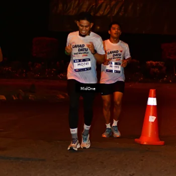 Runner Photo 7706752
