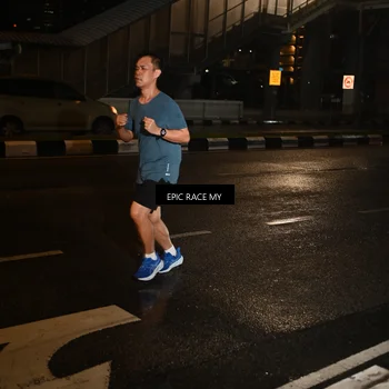 Runner Photo 7706758
