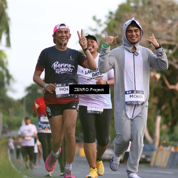 Runner Photo 7706768